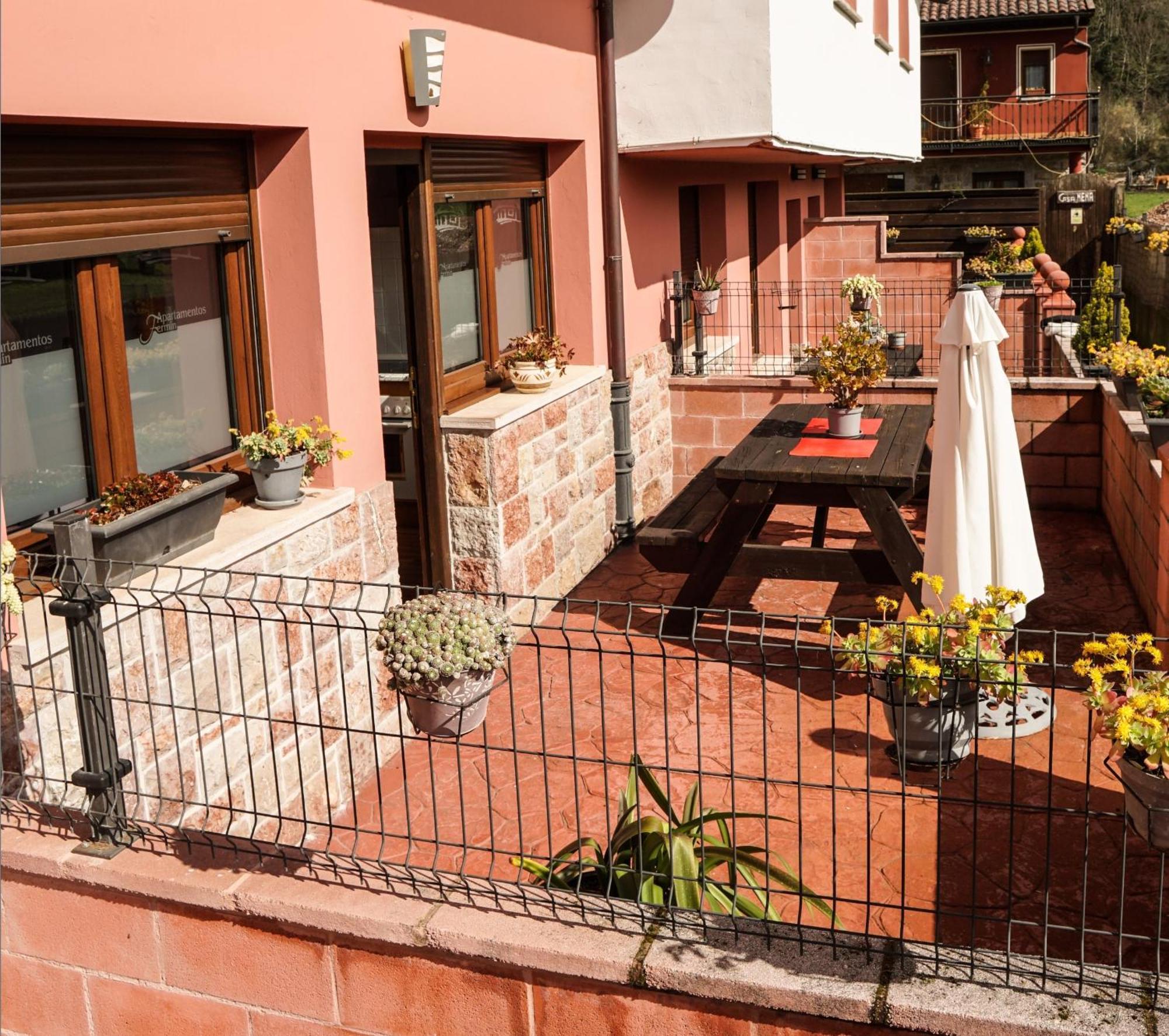 Apartamentos Fermin Onís エクステリア 写真